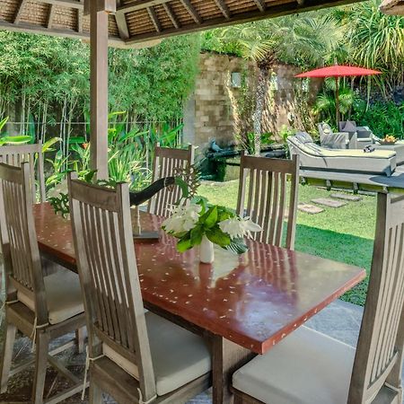 Villa Tirta Naga Bali Seminyak Extérieur photo
